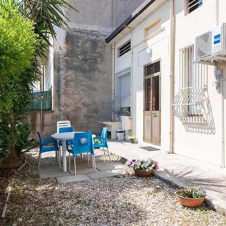 La Rosa Rooms & Holiday Home-2